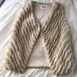 BB DAKOTA Fur Vest. NWOT. Size XS